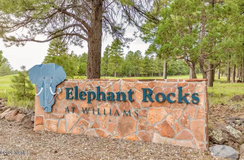 $897,400 | 2769 West St Andrews, Williams, AZ 86046