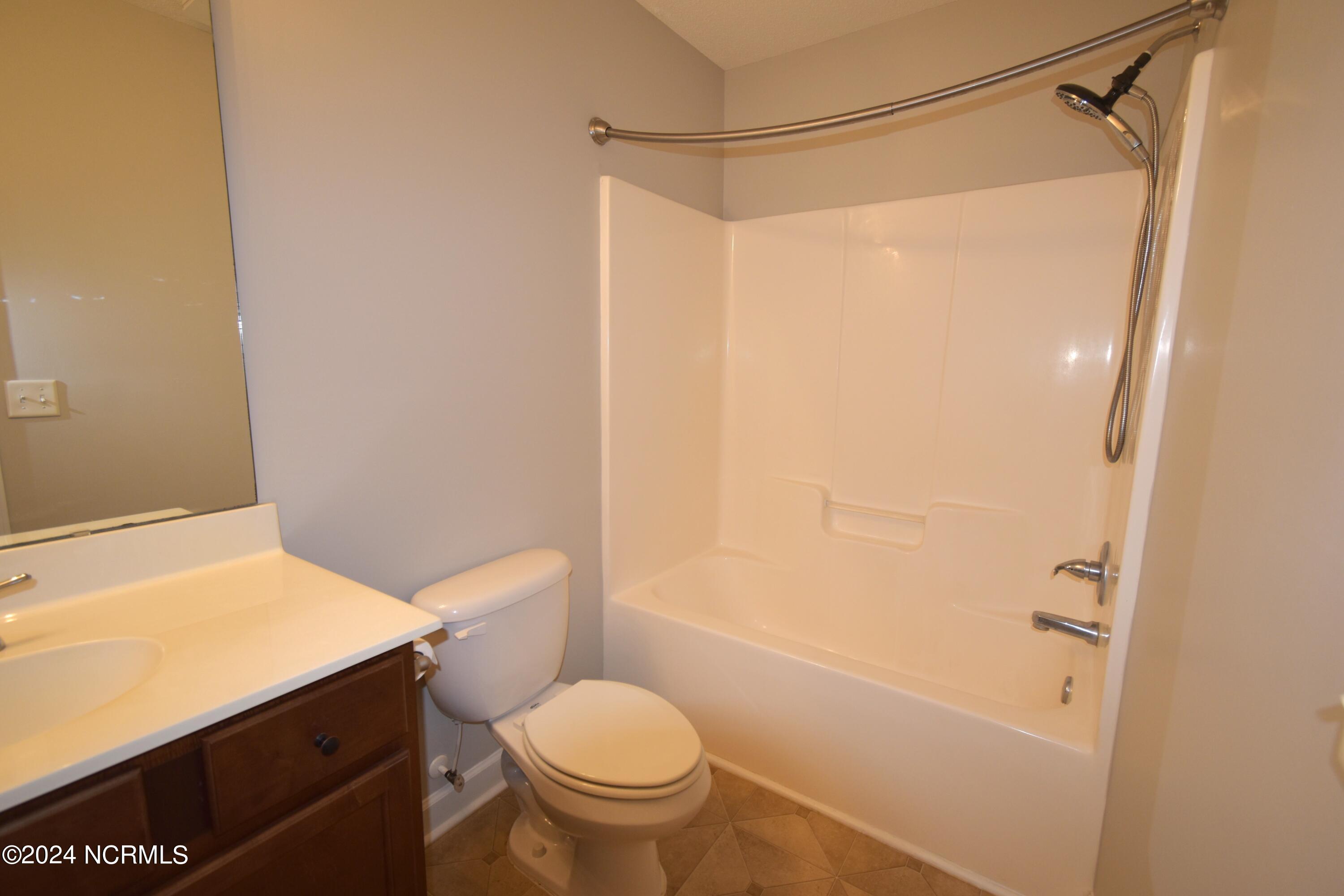 202 Lanieve Court, Unit 4 Hubert, NC 28539 - Photo 17 of 23 _DSC0040