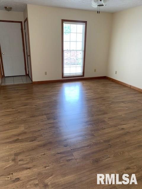 2805 Catherine Lane Springfield, IL 62703 - Photo 8 of 25