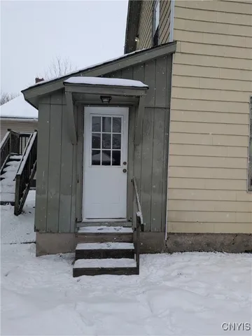 $950 | 63 Central Avenue, Cortland, NY 13045