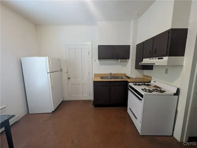 $950 | 63 Central Avenue, Cortland, NY 13045