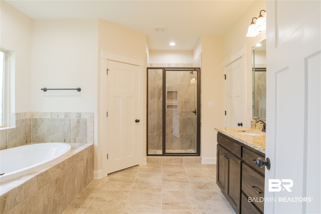 12081 Aurora Way Daphne, AL 36527 - Photo 16 of 36