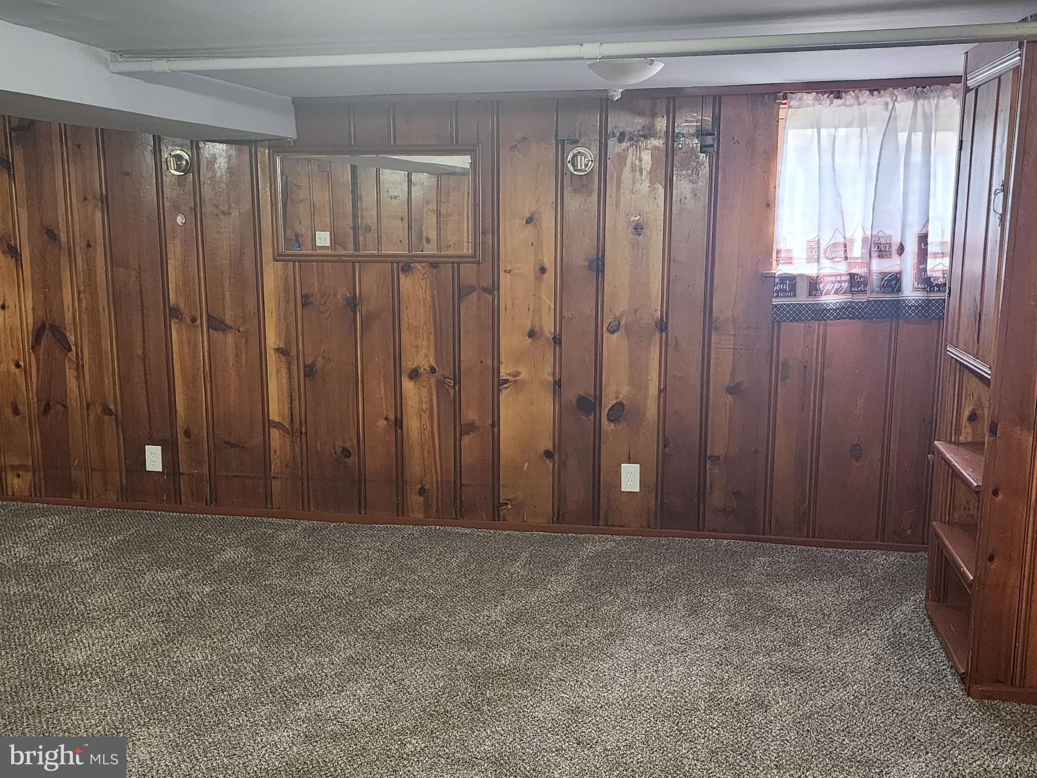 622 Allendale Street Baltimore, MD 21229 - Photo 20 of 29 a view of an empty room with a window