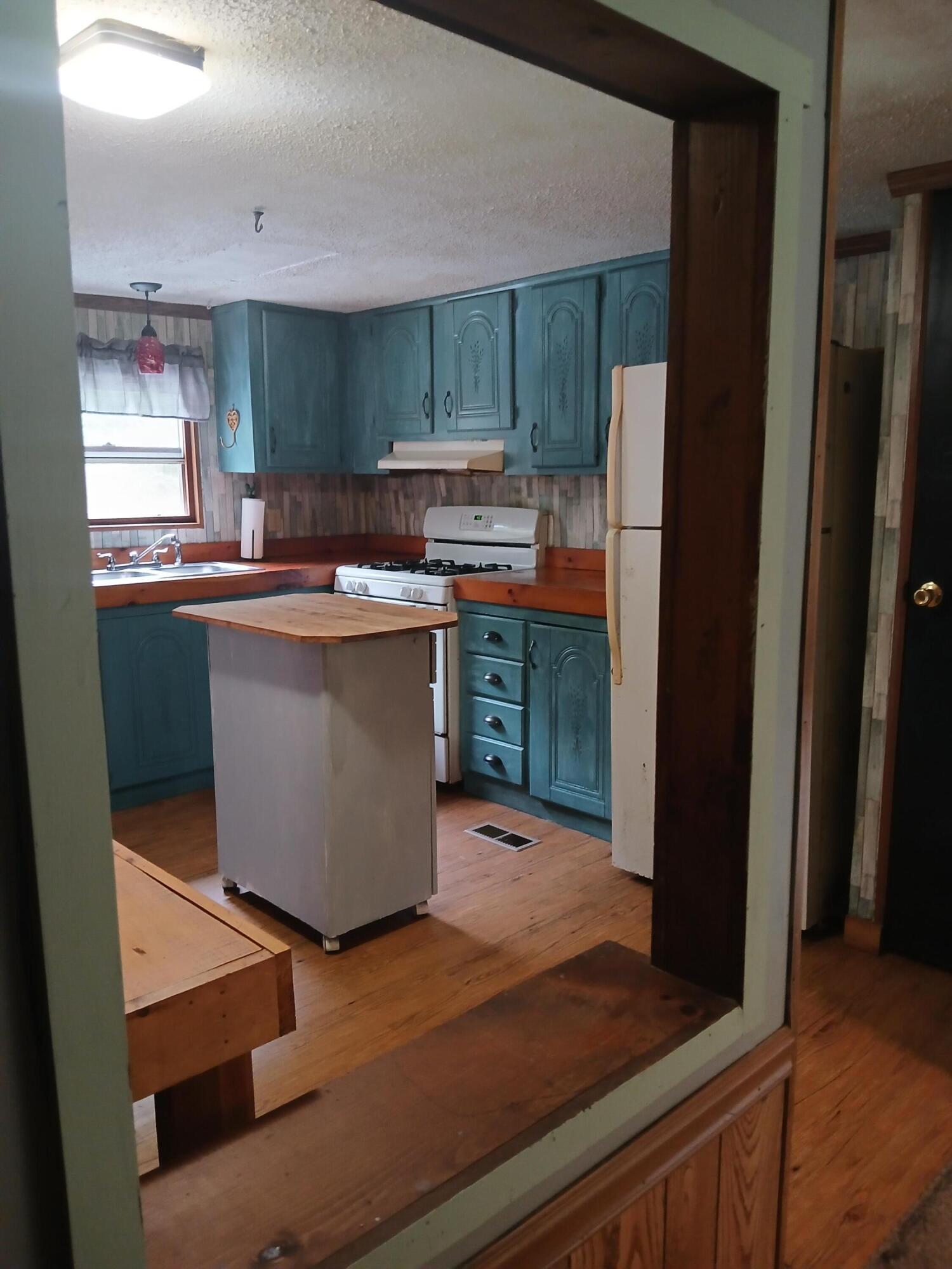 836 River Road New Portland, ME 04961 - Photo 6 of 18