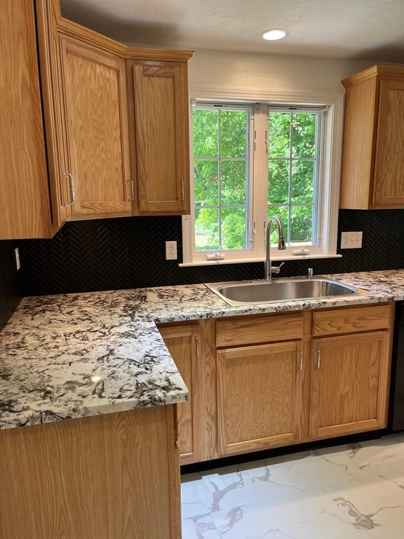 188 Barker Road Wareham, MA 02538 - Photo 3 of 23