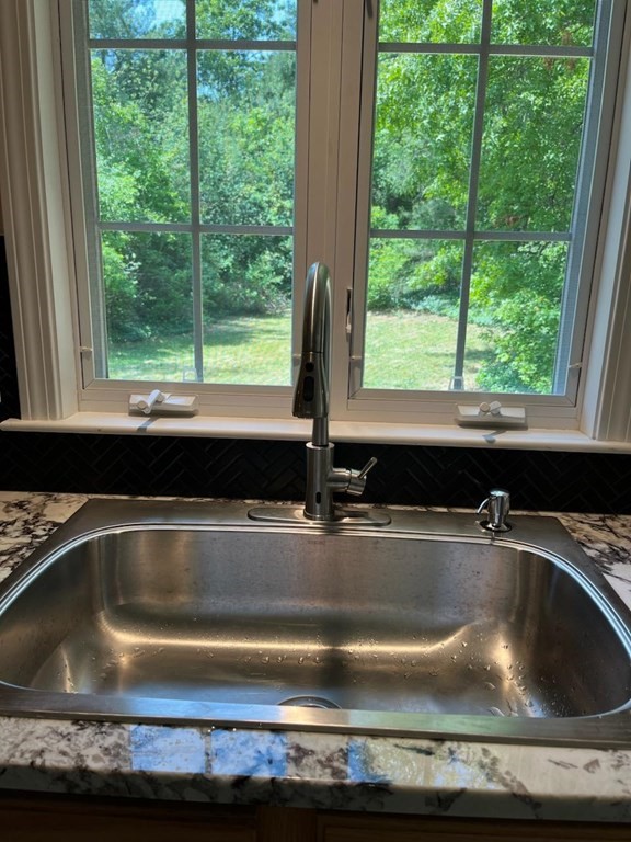 188 Barker Road Wareham, MA 02538 - Photo 4 of 23