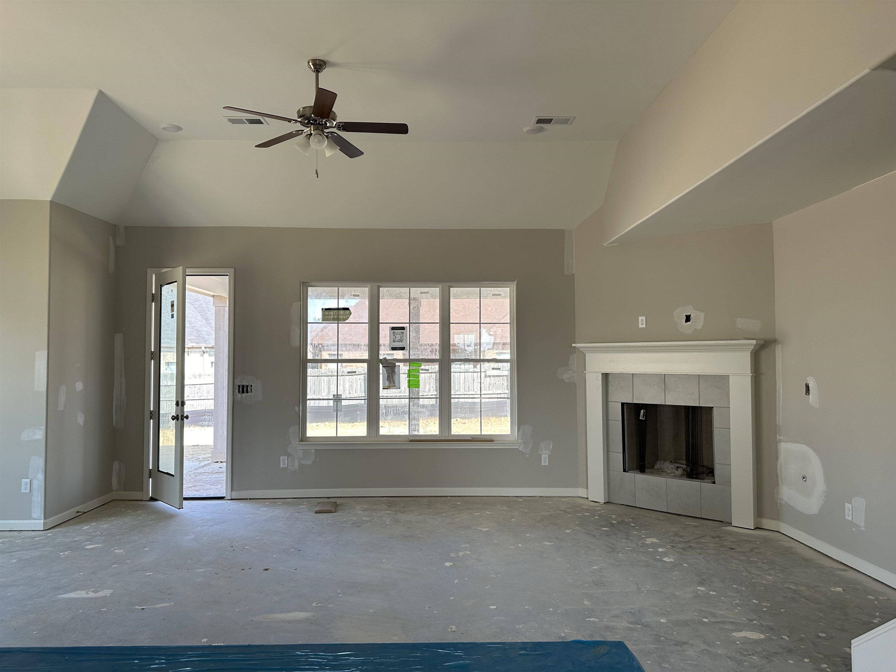 325 Chesnut Rdg Drive Oakland, TN 38060 - Photo 2 of 21 Gallery Image 2