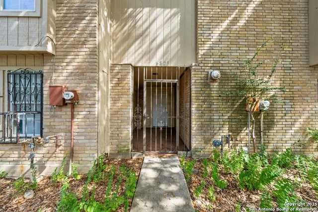 $115,000 | 6823 Stockport Drive, San Antonio, TX 78239