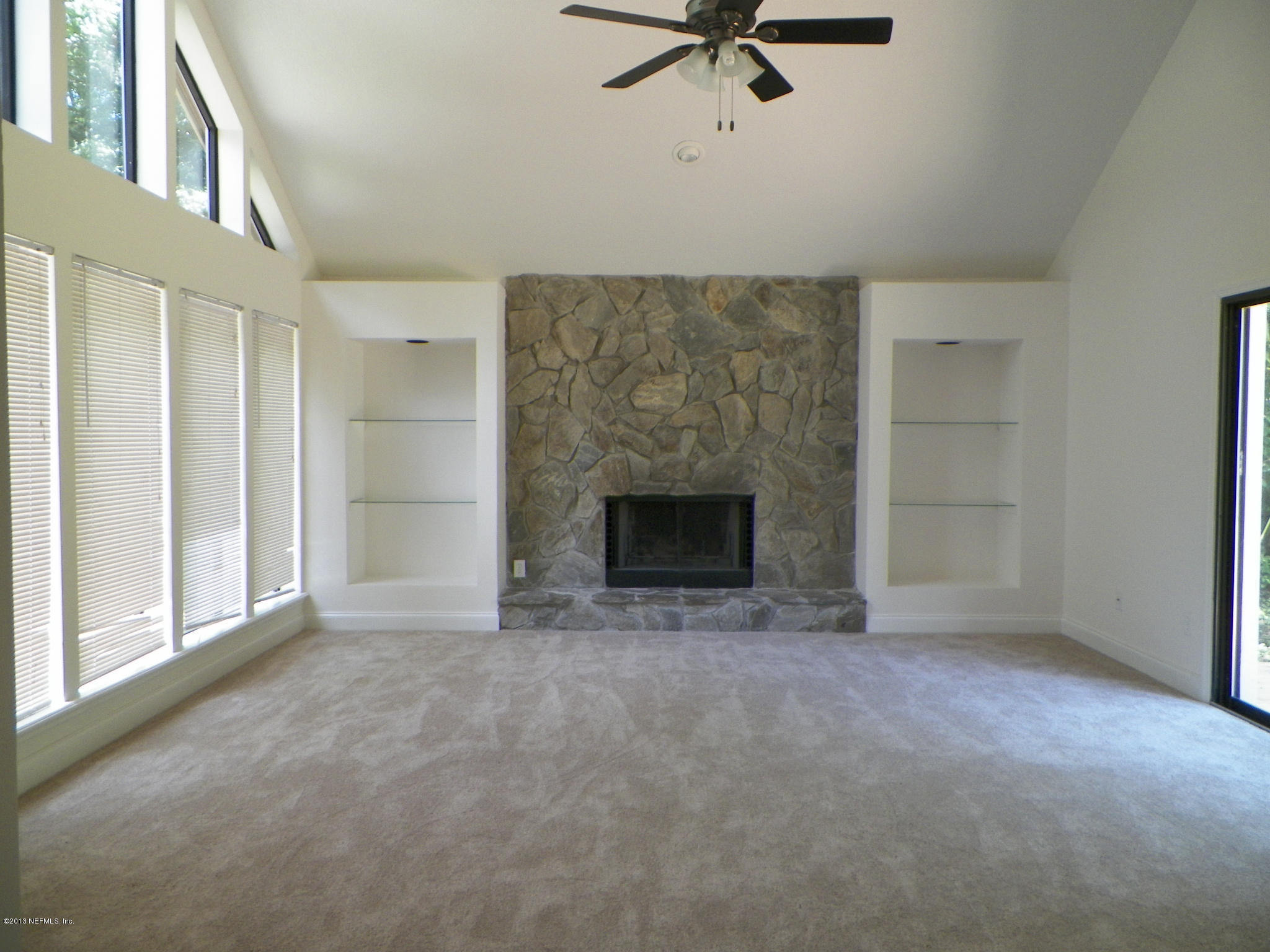 237 North Ridge Drive Fleming Island, FL 32003 - Photo 4 of 23 Family Room
