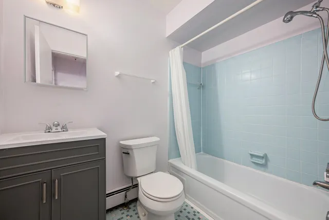 $104,900 | 61117 Heritage Boulevard, South Lyon, MI 48178