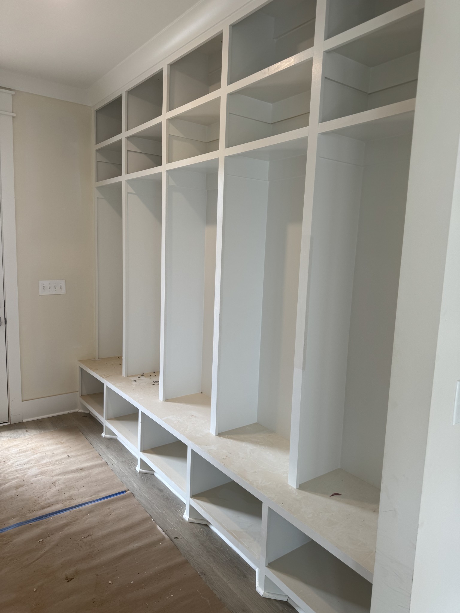 919 Haynes Drive Murfreesboro, TN 37129 - Photo 5 of 18 a view of an empty walk in closet