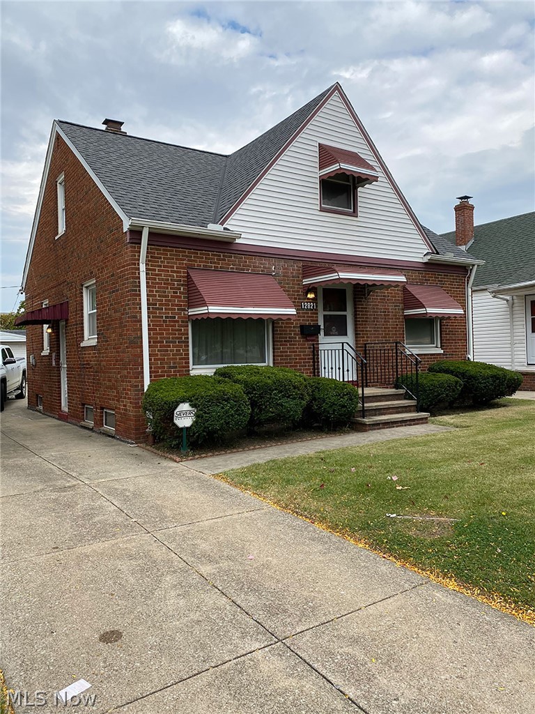 12821 Rockside Road Garfield Heights, OH 44125 - Photo 2 of 6