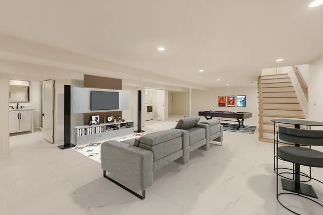 $715,000 | 656 Jon Lane, Des Plaines, IL 60016