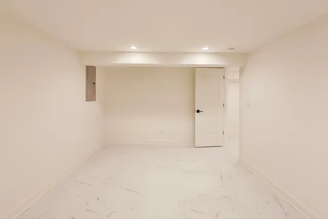 $715,000 | 656 Jon Lane, Des Plaines, IL 60016