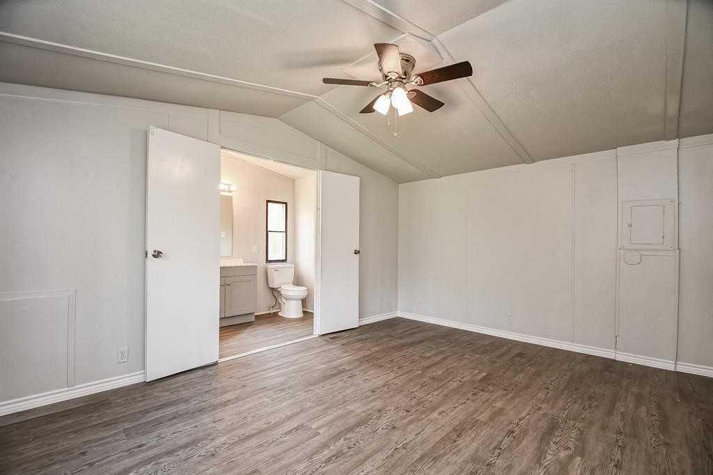 12579 Roy Harris Loop Conroe, TX 77306 - Photo 11 of 23