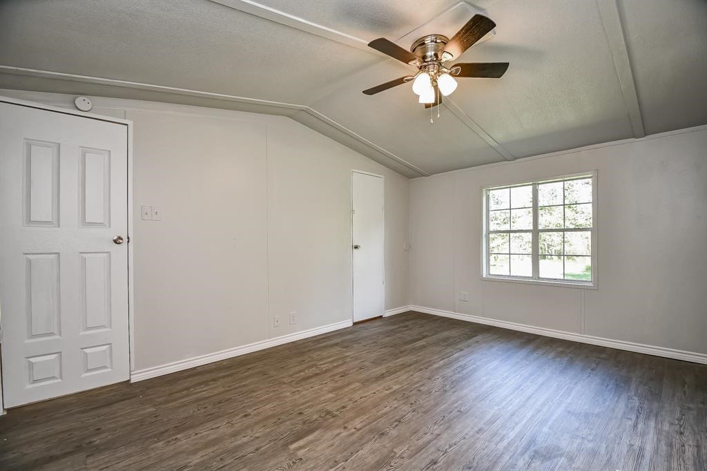 12579 Roy Harris Loop Conroe, TX 77306 - Photo 12 of 23