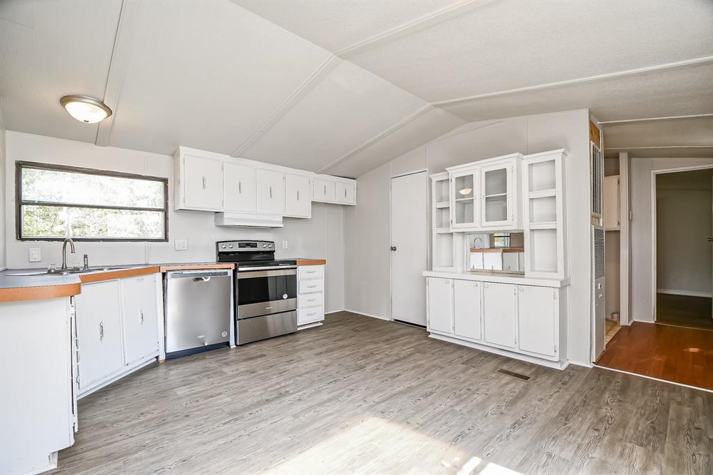 12579 Roy Harris Loop Conroe, TX 77306 - Photo 19 of 23