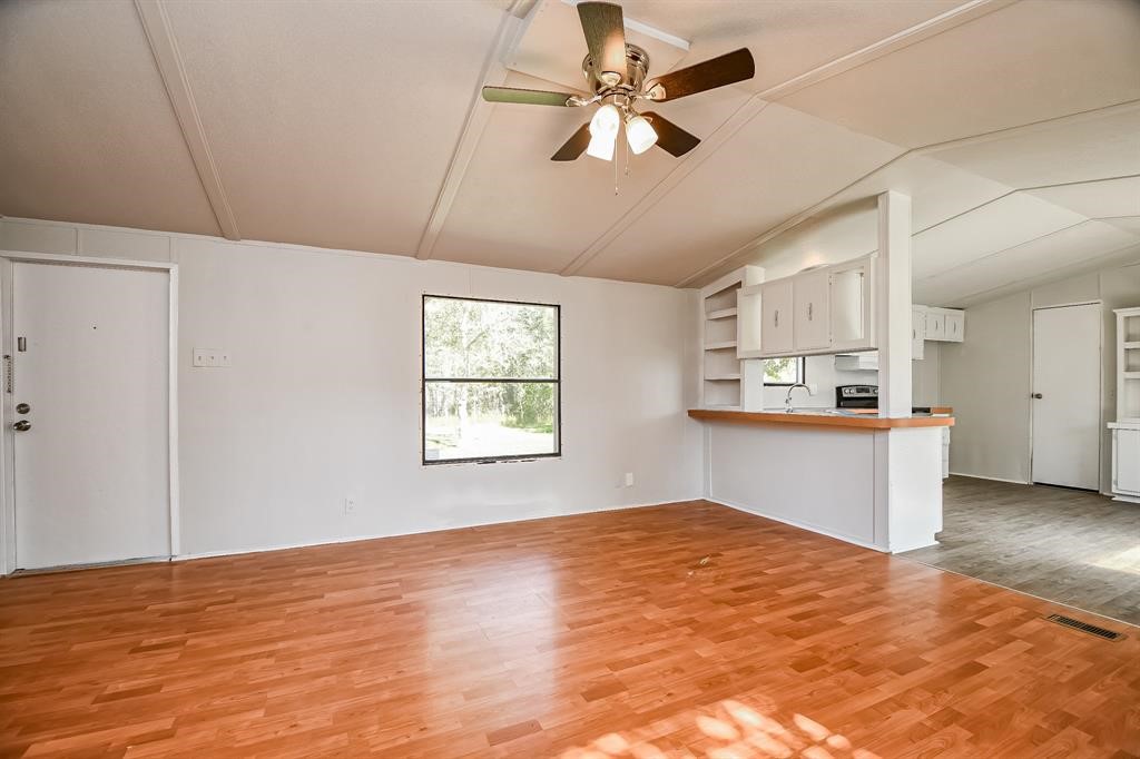 12579 Roy Harris Loop Conroe, TX 77306 - Photo 2 of 23
