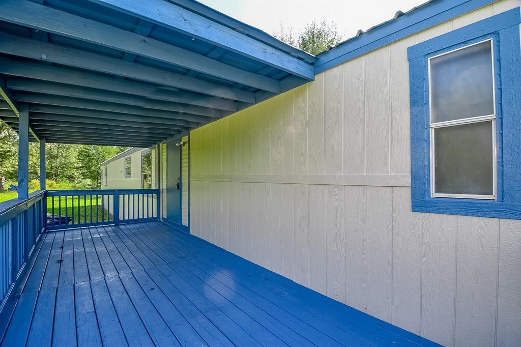 12579 Roy Harris Loop Conroe, TX 77306 - Photo 6 of 23