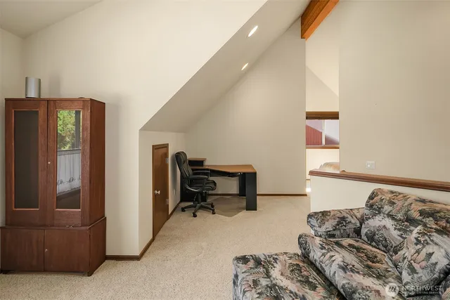 $748,500 | 135 Rally Way, Easton, WA 98925