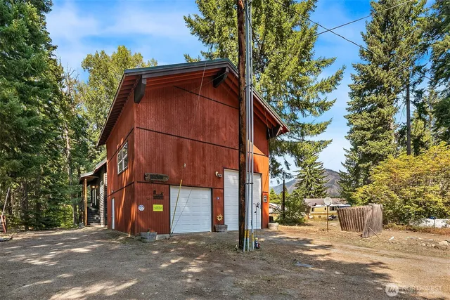 $748,500 | 135 Rally Way, Easton, WA 98925