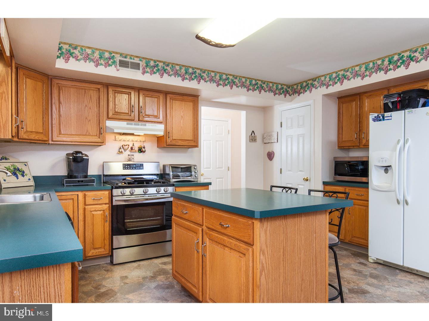 4519 Hillside Road Reading, PA 19606 - Photo 4 of 19 Gallery Image 4