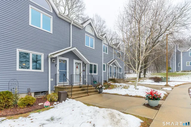 $265,000 | Undisclosed Address, Montville, CT 06382