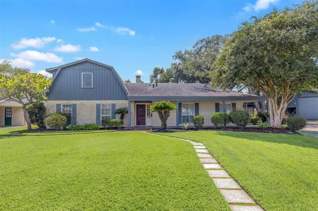 $315,000 | 333 Jeannine Street, Lake Charles, LA 70605