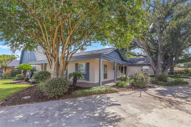 $315,000 | 333 Jeannine Street, Lake Charles, LA 70605