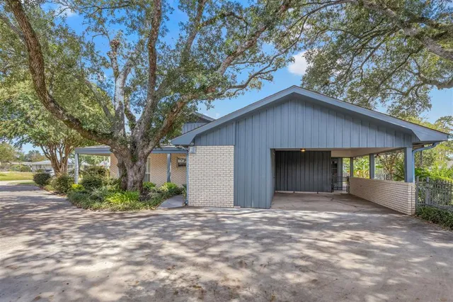 $315,000 | 333 Jeannine Street, Lake Charles, LA 70605