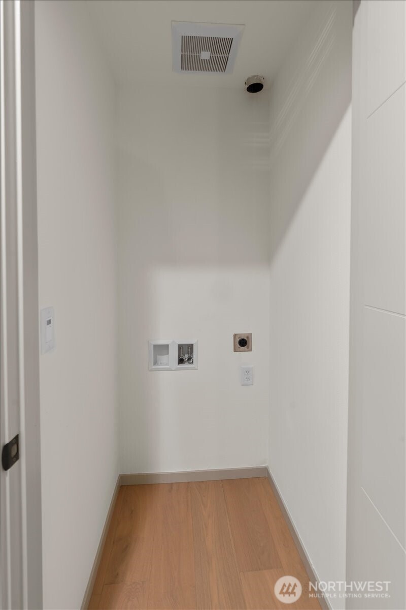 4104 49th Avenue Southwest Seattle, WA 98116 - Photo 20 of 26