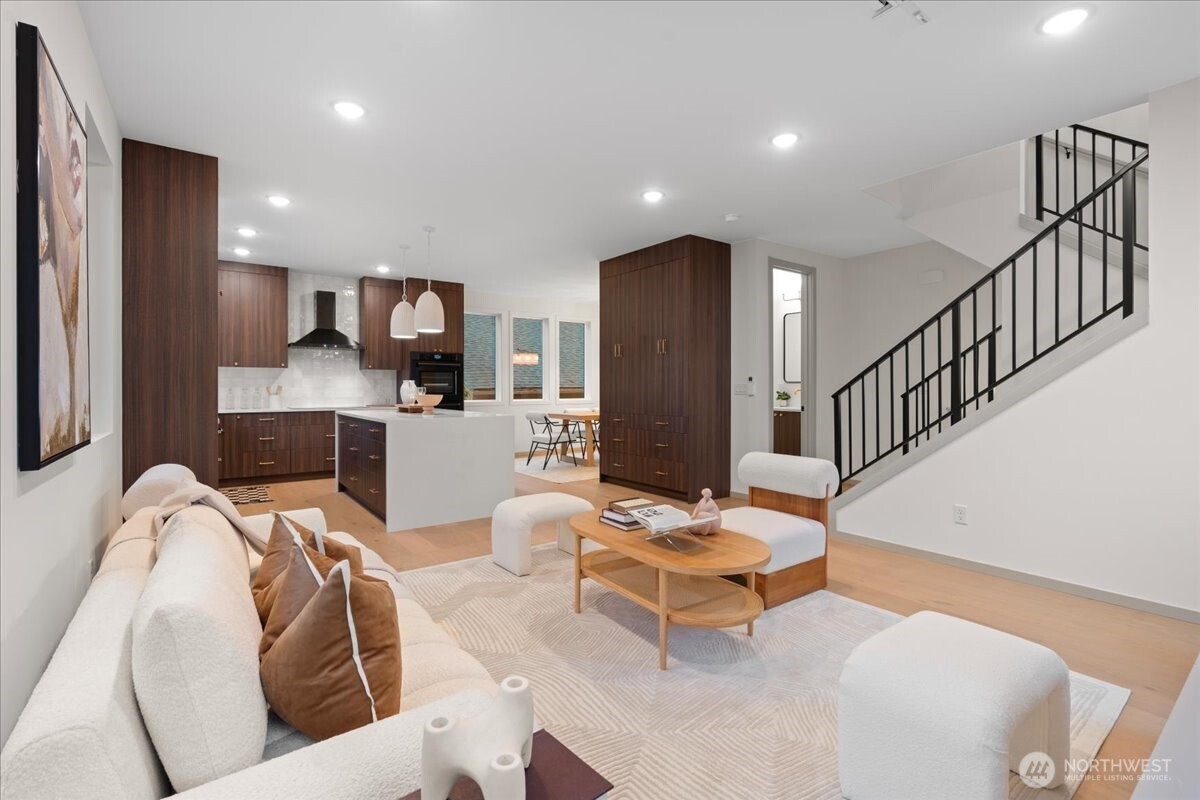 4104 49th Avenue Southwest Seattle, WA 98116 - Photo 5 of 26