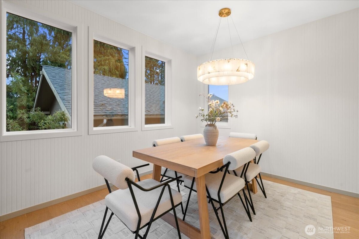 4104 49th Avenue Southwest Seattle, WA 98116 - Photo 9 of 26