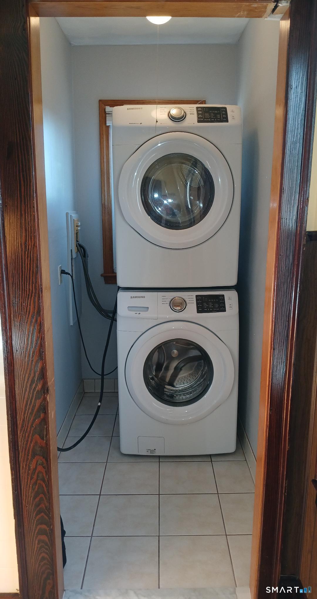 652 High Street Middletown, CT 06457 - Photo 14 of 17