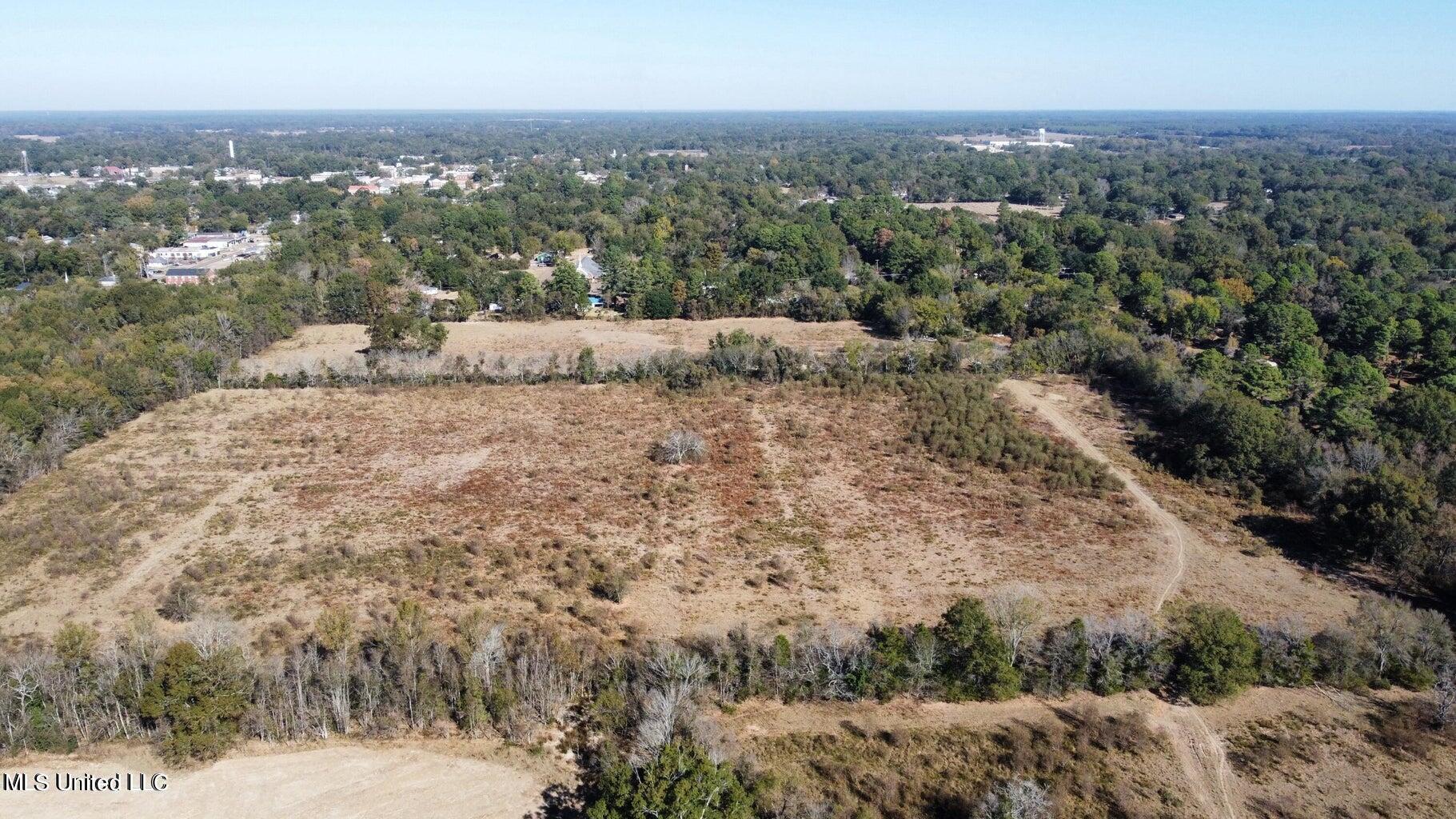 Canton Parkway Canton, MS 39046 - Photo 12 of 16 20231105163625699928000000-o