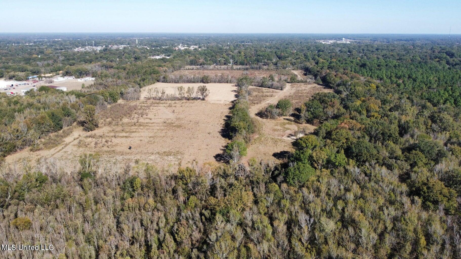 Canton Parkway Canton, MS 39046 - Photo 2 of 16 20231105163343211058000000-o