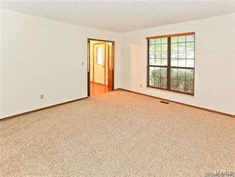 94 Sugarmill Road Troy, IL 62294 - Photo 4 of 26 Gallery Image 4