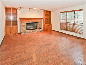94 Sugarmill Road Troy, IL 62294 - Photo 10 of 26 Gallery Image 10