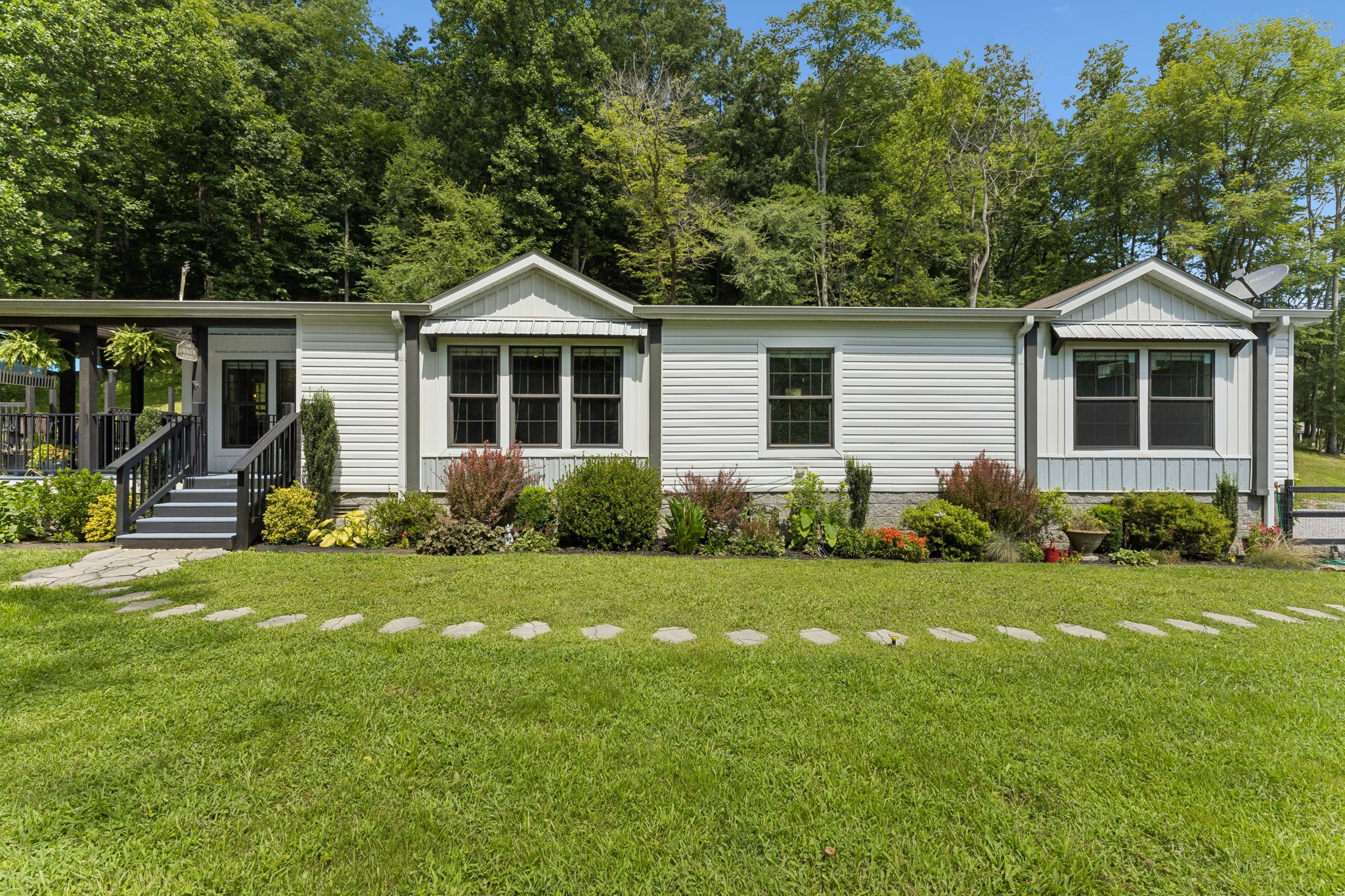 8501 Joy Road Mount Pleasant, TN 38474 - Photo 2 of 82