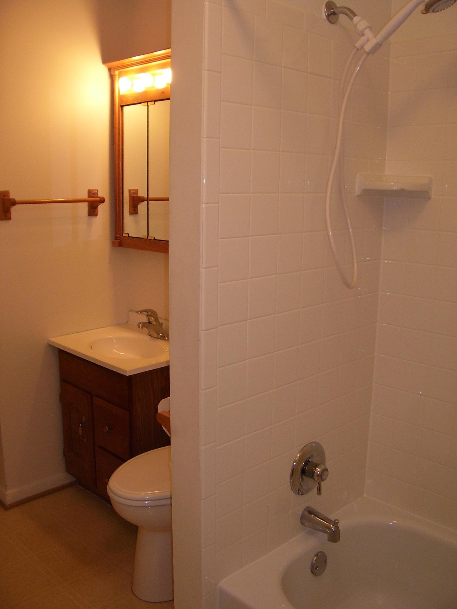 151 Return Road Roanoke, VA 24019 - Photo 12 of 30 100_4437