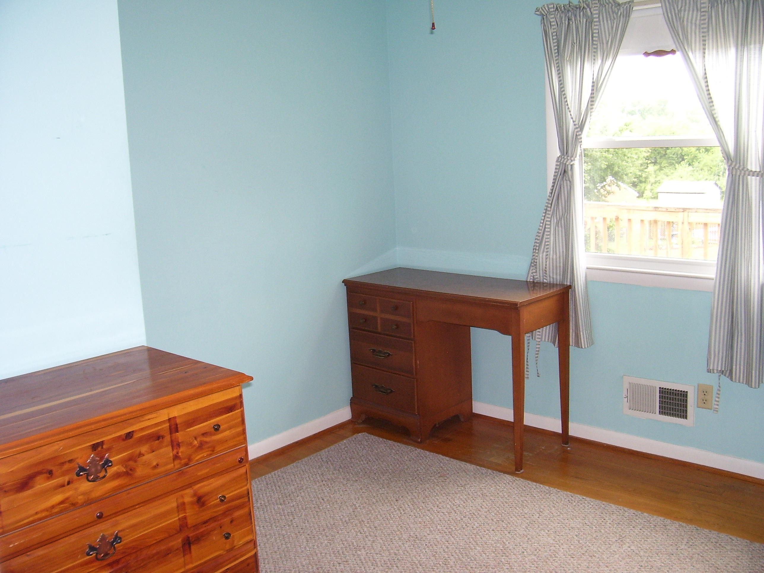 151 Return Road Roanoke, VA 24019 - Photo 19 of 30 100_4456
