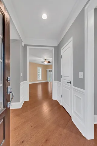 a view of livingroom with hardwood