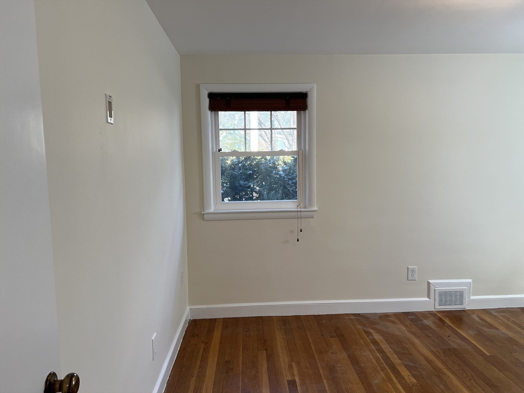 105 Parker Road Wellesley, MA 02482 - Photo 8 of 12