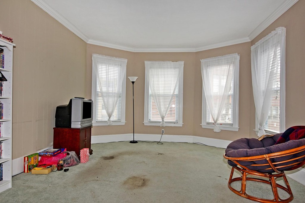 19 St Clements Road Medford, MA 02155 - Photo 11 of 29 Gallery Image 11