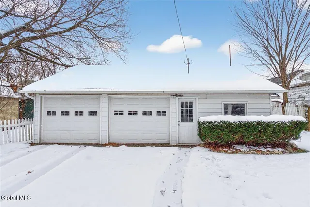 $215,000 | 415 Broadway, Mechanicville, NY 12118