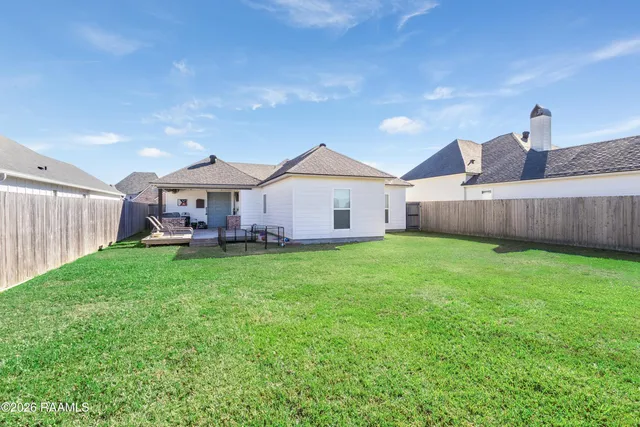 $1,995 | 204 San Sebastian Drive, Youngsville, LA 70592