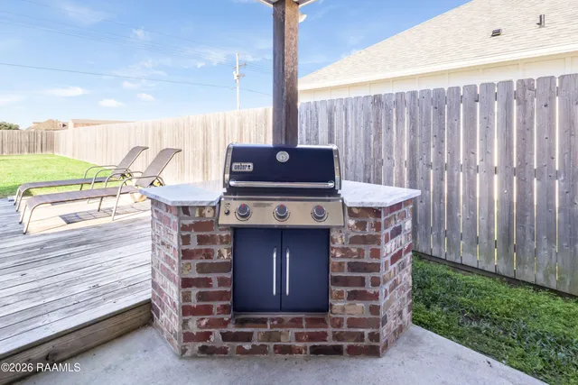 $1,995 | 204 San Sebastian Drive, Youngsville, LA 70592