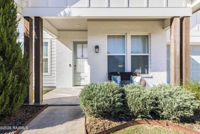 $1,995 | 204 San Sebastian Drive, Youngsville, LA 70592