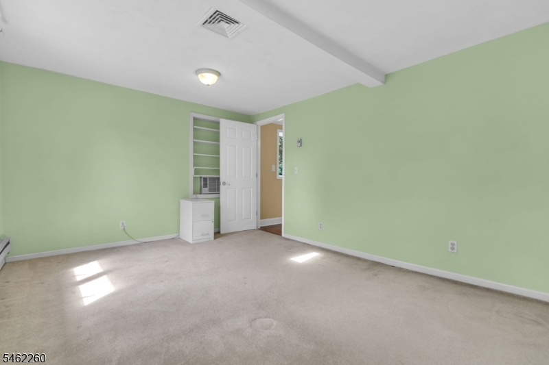 23 Evergreen Avenue Springfield, NJ 07081 - Photo 22 of 37 Gallery Image 22