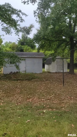 $79,000 | 211 West Bryan Street, Herrin, IL 62948